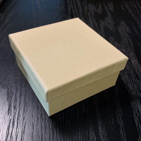 Vincent Van Gogh Irises in a Vase Dome Paperweight Glass, Gift Boxed, 3"Diameter - Picture 5 of 5